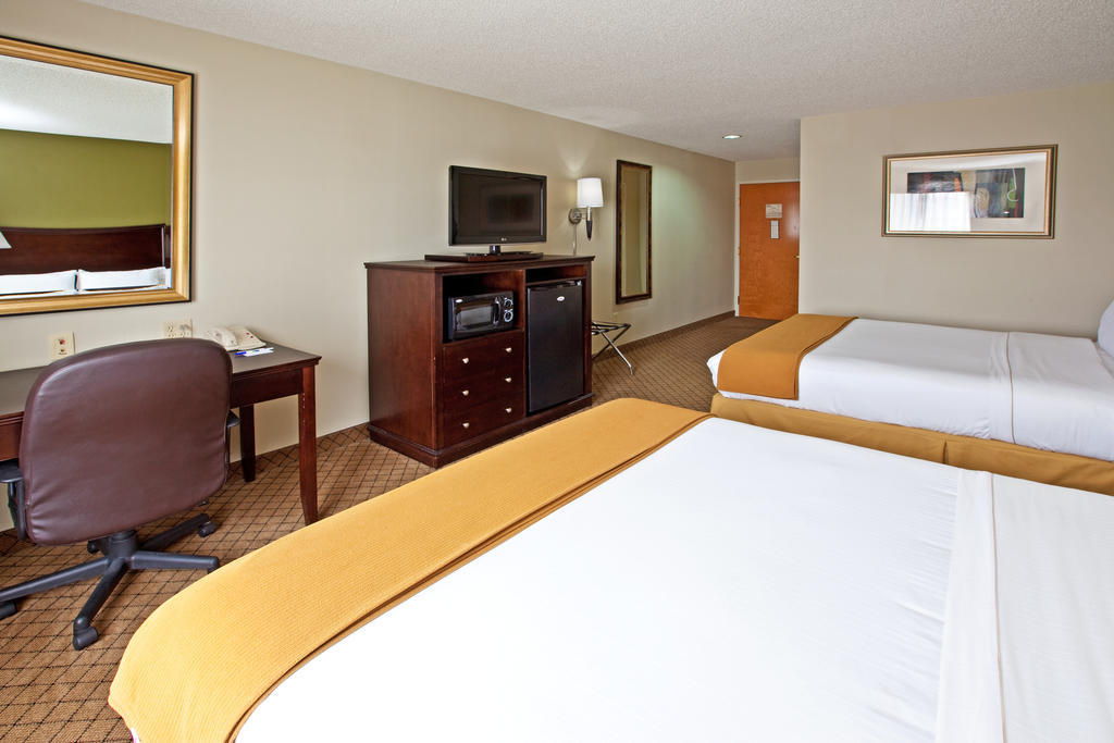Holiday Inn Express Hotel & Suites Harrison Exterior photo