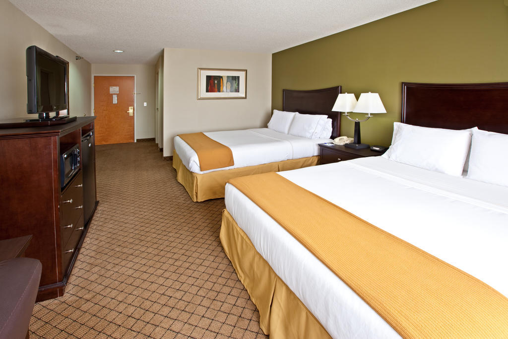 Holiday Inn Express Hotel & Suites Harrison Exterior photo