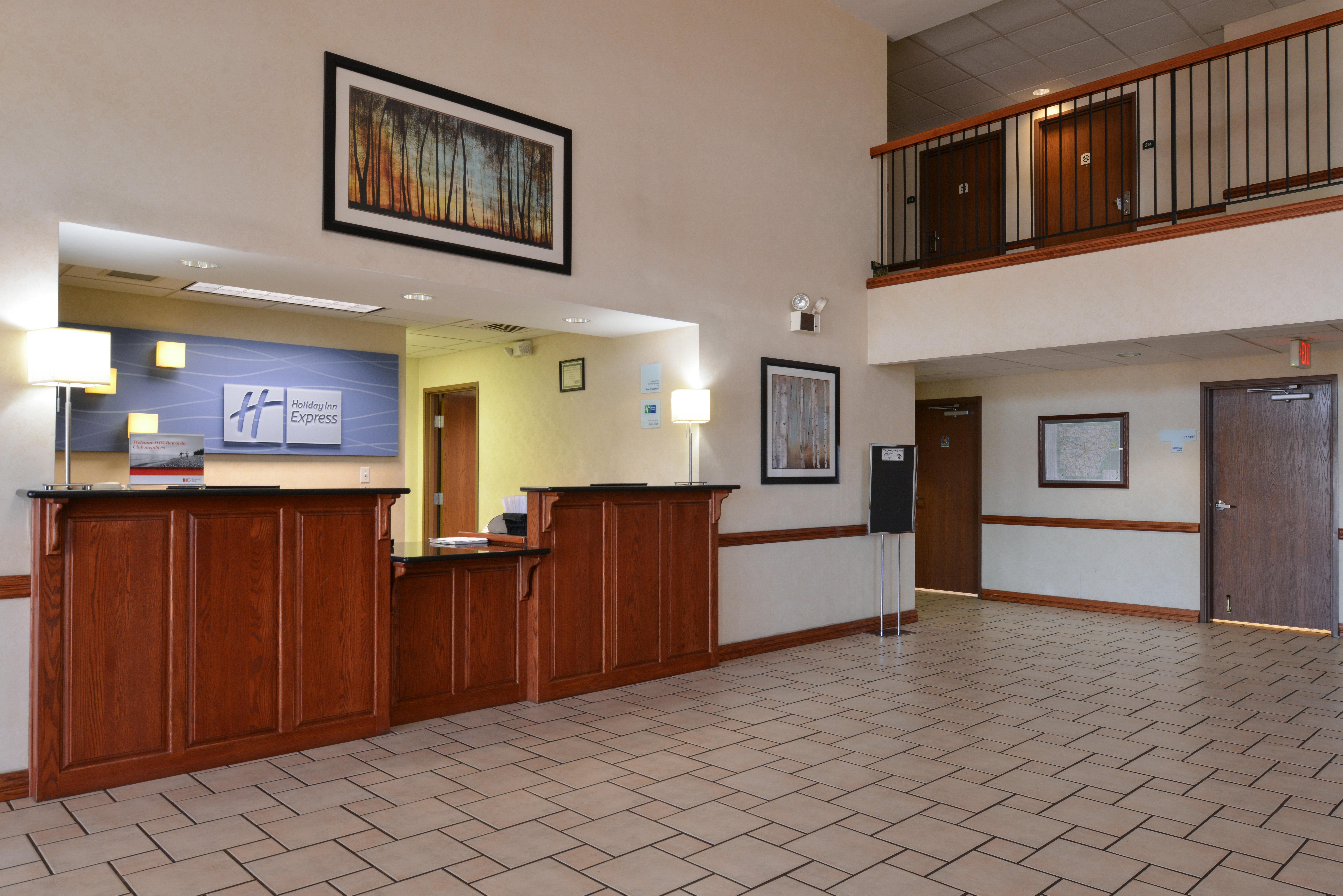Holiday Inn Express Hotel & Suites Harrison Exterior photo