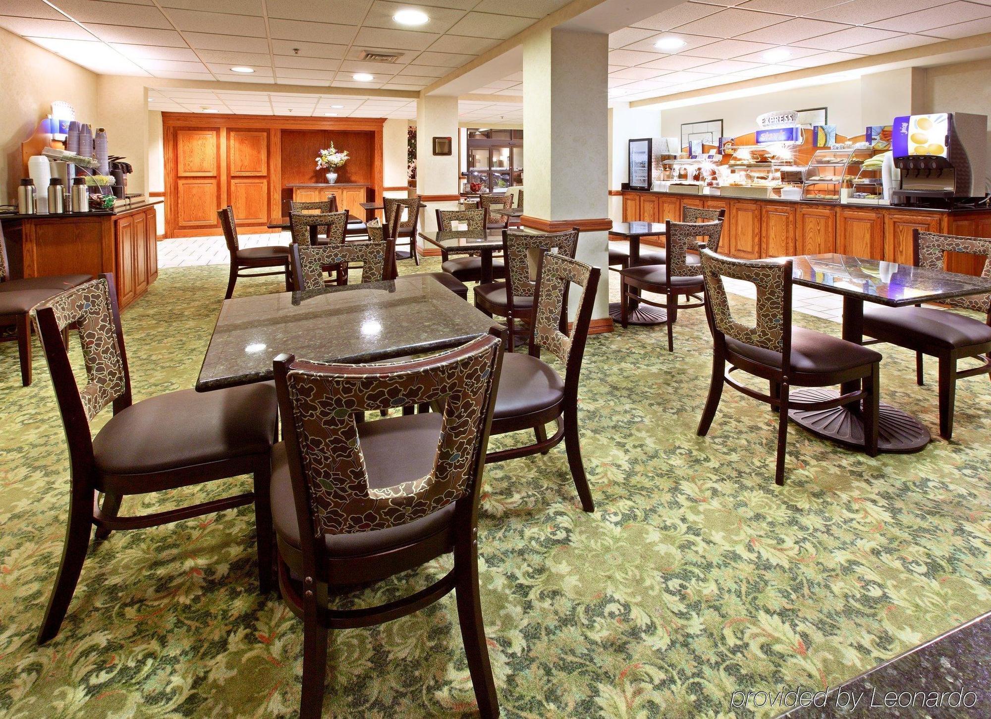 Holiday Inn Express Hotel & Suites Harrison Exterior photo